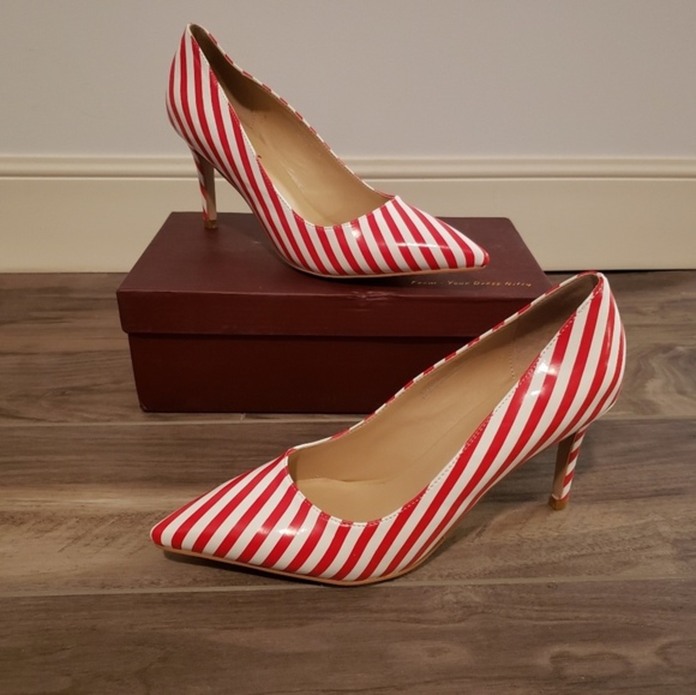 BRAND NEW YDN CLASSIC PUMPS SZ 8